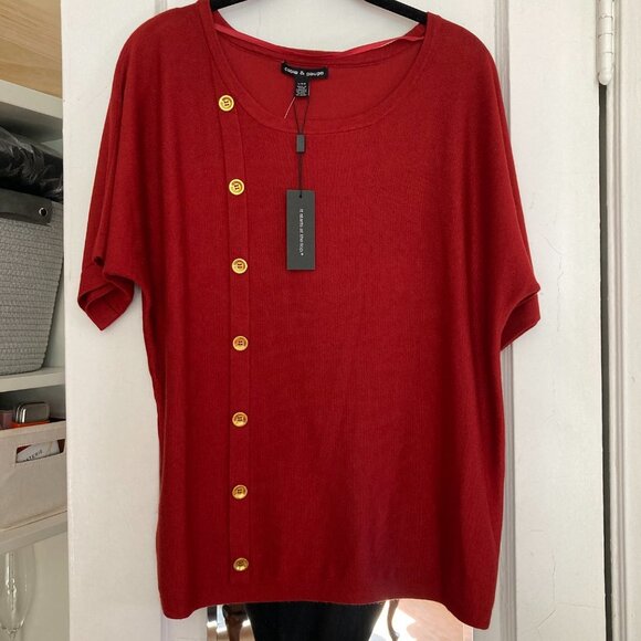NWT Red Knit Short Sleeved Top With Gold Buttons - Picture 8 of 8